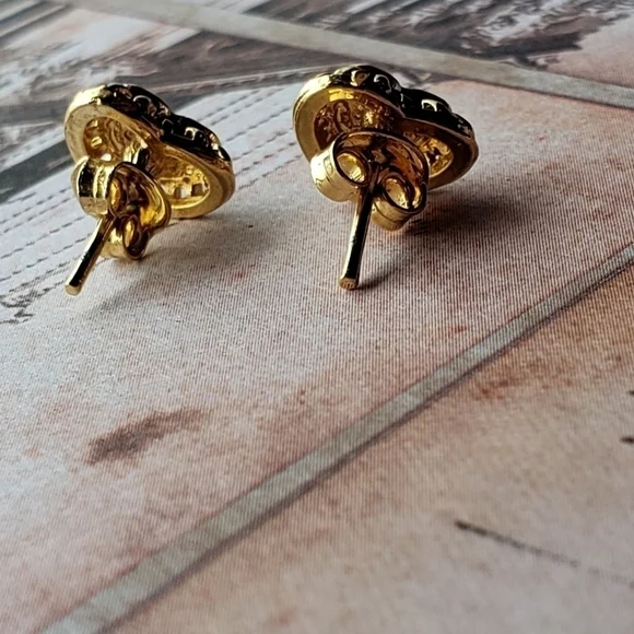 Hearts shaped earrings - Picture 3 of 8